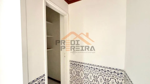 Apartamento T1 para Arrendamento em Odivelas