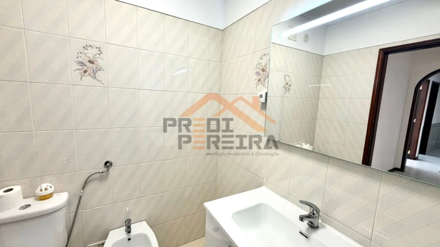 Apartamento T1 para Arrendamento em Odivelas Foto 7