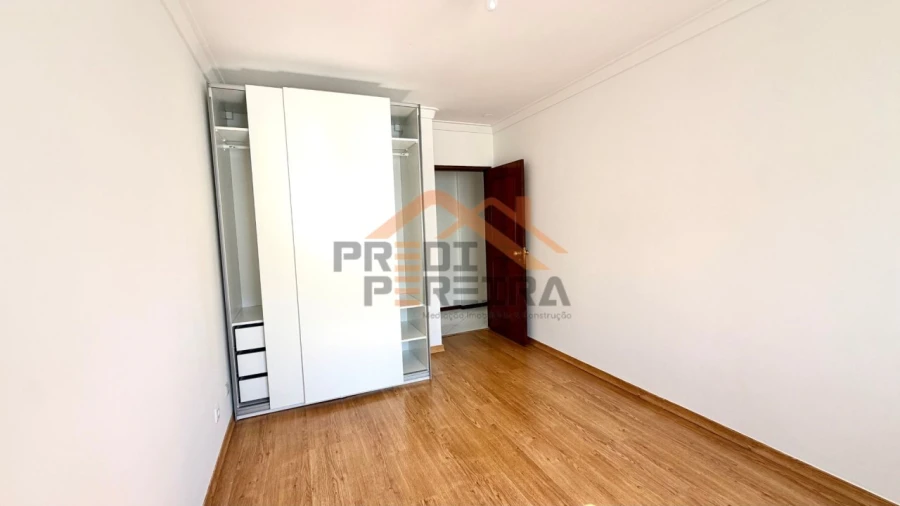 Apartamento T1 para Arrendamento em Odivelas Foto 10