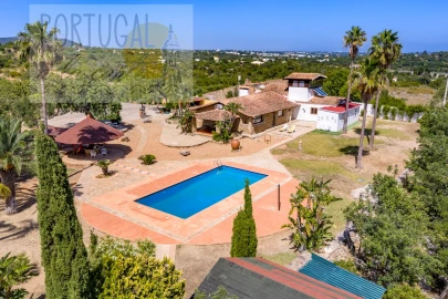 Moradia T3 para Venda em Quelfes