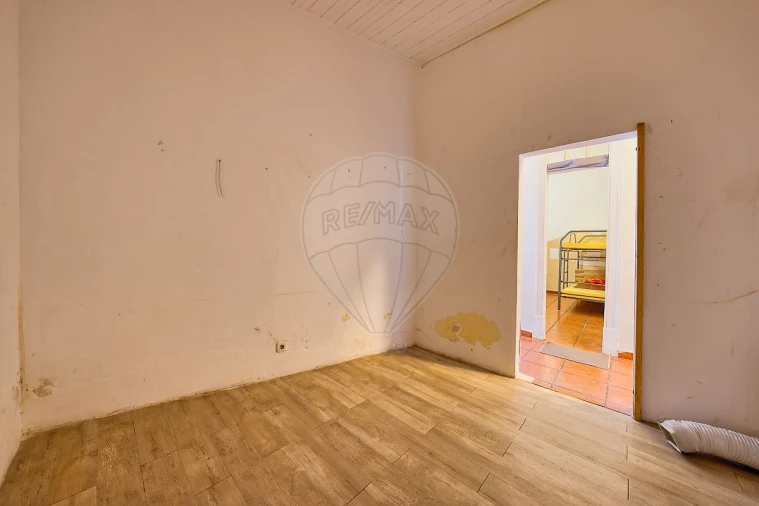 Moradia T7 para Venda em Almeirim Foto 6