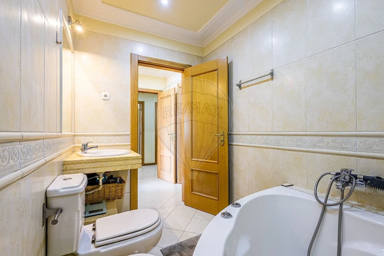Apartamento T3 para Venda em Cartaxo e Vale da Pinta Foto 22