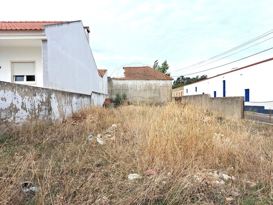 Terreno para Venda em Vale de Santarem Foto 9