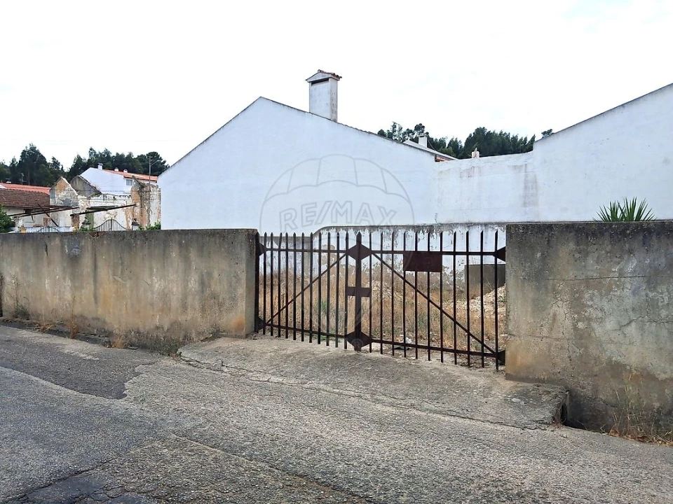Terreno para Venda em Vale de Santarem Foto 8