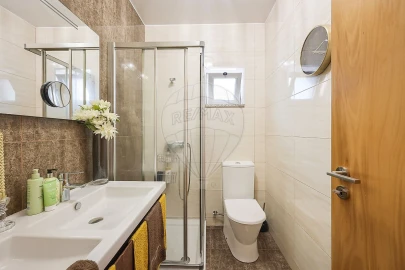Apartamento T2 para Venda em Glória e Vera Cruz