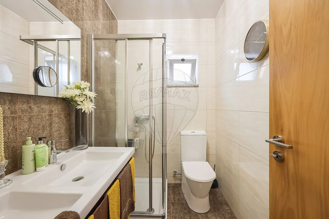 Apartamento T2 para Venda em Glória e Vera Cruz Foto 15