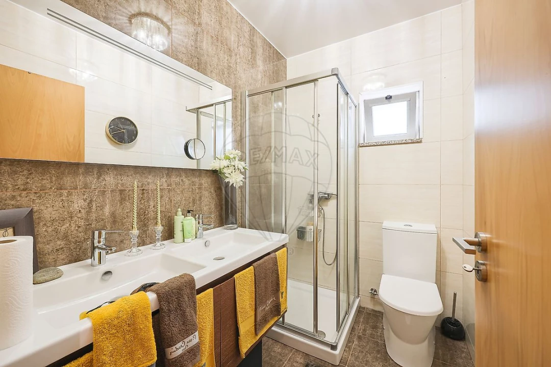 Apartamento T2 para Venda em Glória e Vera Cruz Foto 16