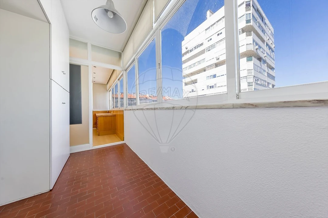Apartamento T3 para Arrendamento em São Domingos de Benfica Foto 19
