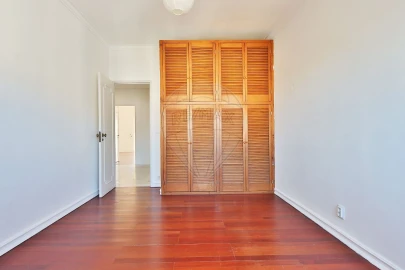 Apartamento T4 para Arrendamento em Benfica
