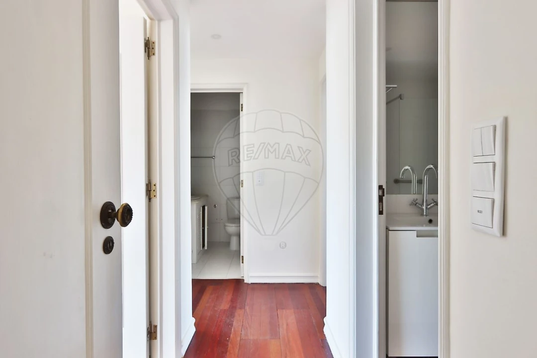 Apartamento T4 para Arrendamento em Benfica Foto 18