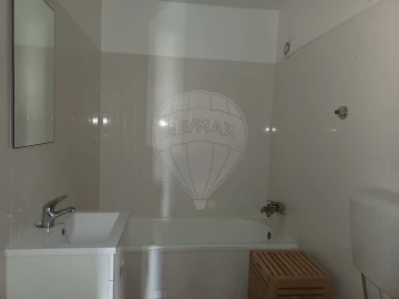Apartamento T2 para Arrendamento em Alcabideche