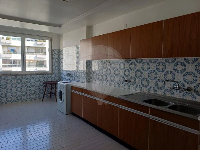 Apartamento T2 para Arrendamento em Alcabideche Foto 2