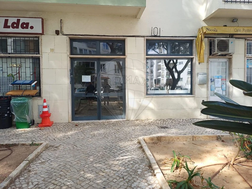 Apartamento T2 para Arrendamento em Alcabideche Foto 22