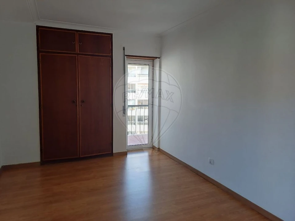 Apartamento T2 para Arrendamento em Alcabideche Foto 10
