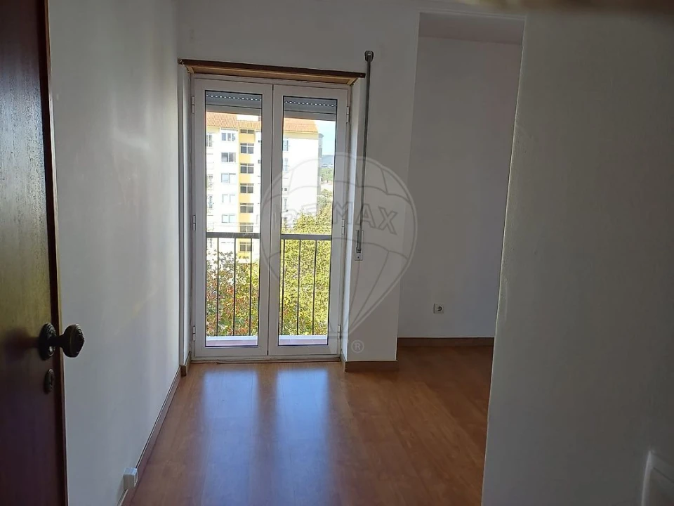 Apartamento T2 para Arrendamento em Alcabideche Foto 8