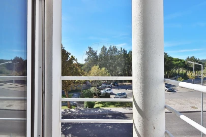 Apartamento T1 para Venda em Queluz e Belas