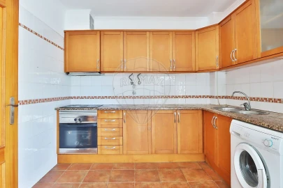 Apartamento T1 para Venda em Queluz e Belas