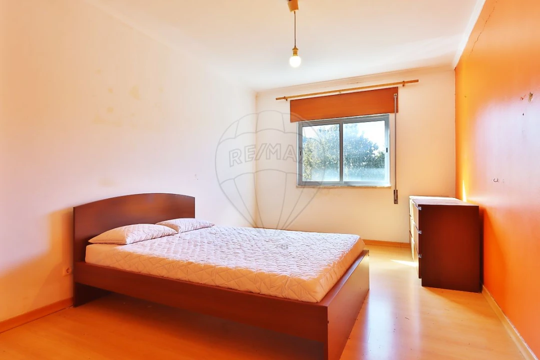 Apartamento T1 para Venda em Queluz e Belas Foto 8