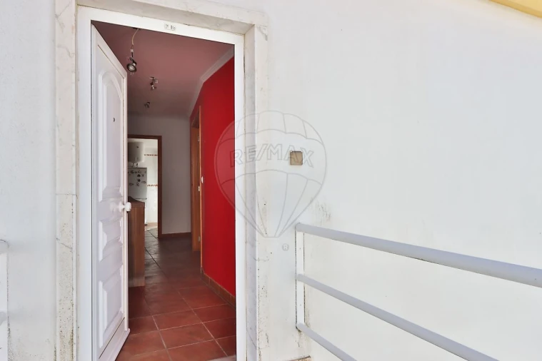 Apartamento T1 para Venda em Queluz e Belas Foto 12