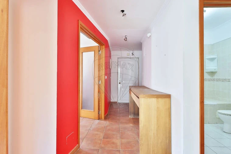 Apartamento T1 para Venda em Queluz e Belas Foto 10