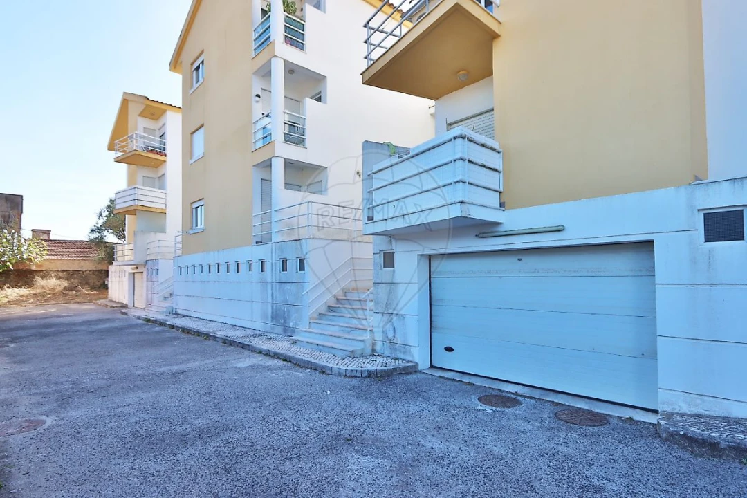 Apartamento T1 para Venda em Queluz e Belas Foto 14