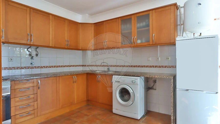 Apartamento T1 para Venda em Queluz e Belas