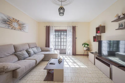 Moradia T3 para Venda em Aradas