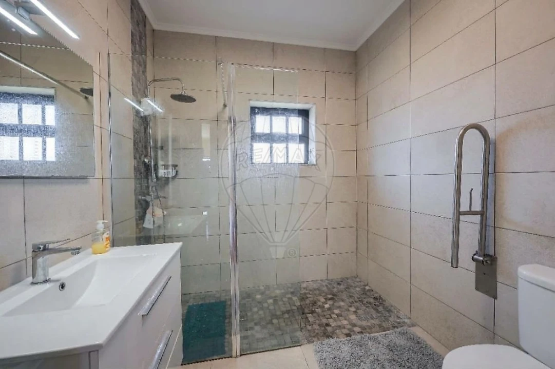 Moradia T3 para Venda em Aradas Foto 15