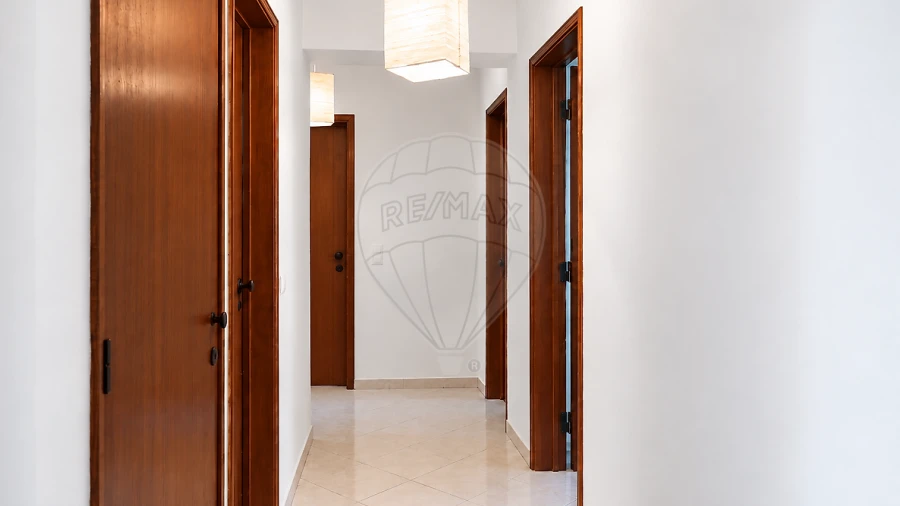 Apartamento T3 para Venda em Carregado e Cadafais