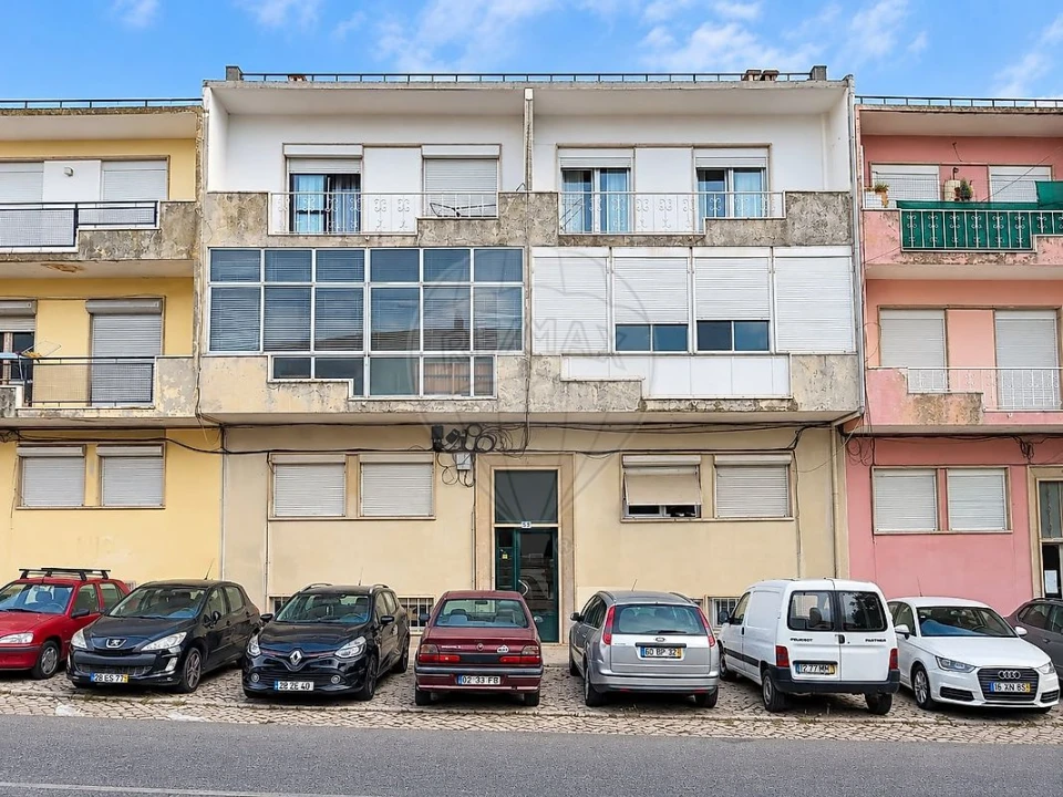 Apartamento T2 para Venda em Vila Franca de Xira Foto 17