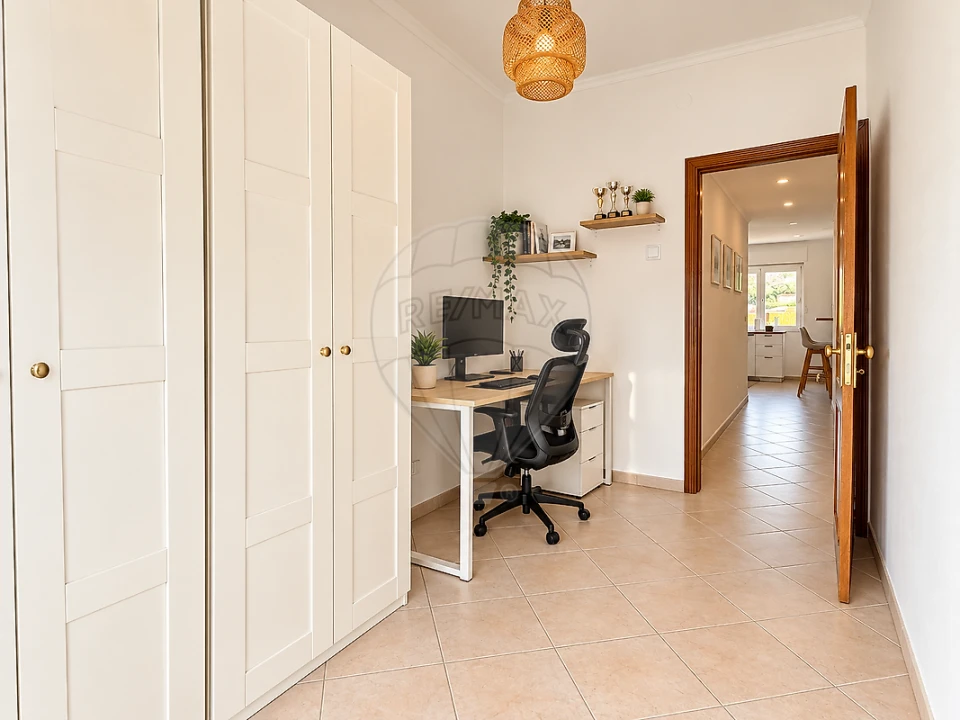 Apartamento T2 para Venda em Vila Franca de Xira Foto 11