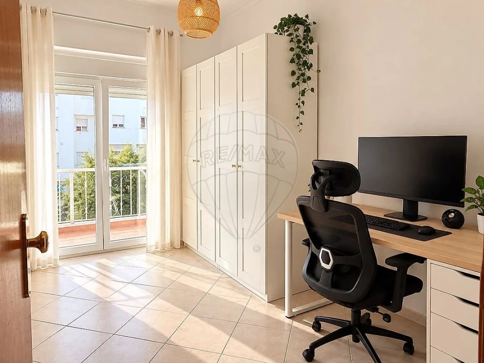 Apartamento T2 para Venda em Vila Franca de Xira Foto 10