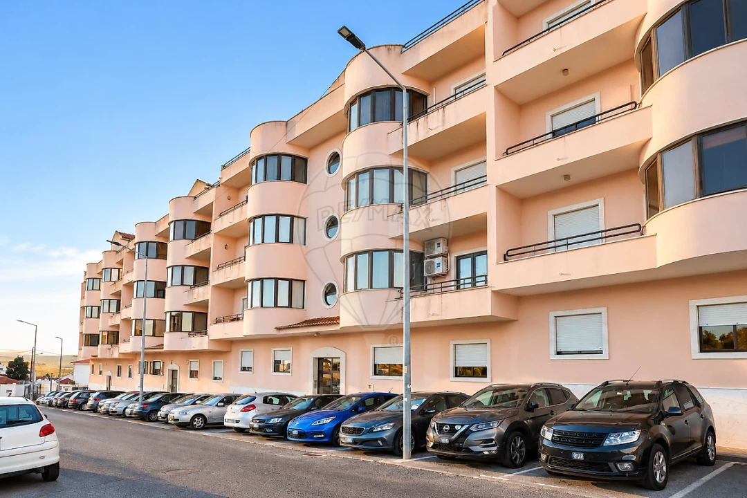 Apartamento T3 para Venda em Carregado e Cadafais Foto 1