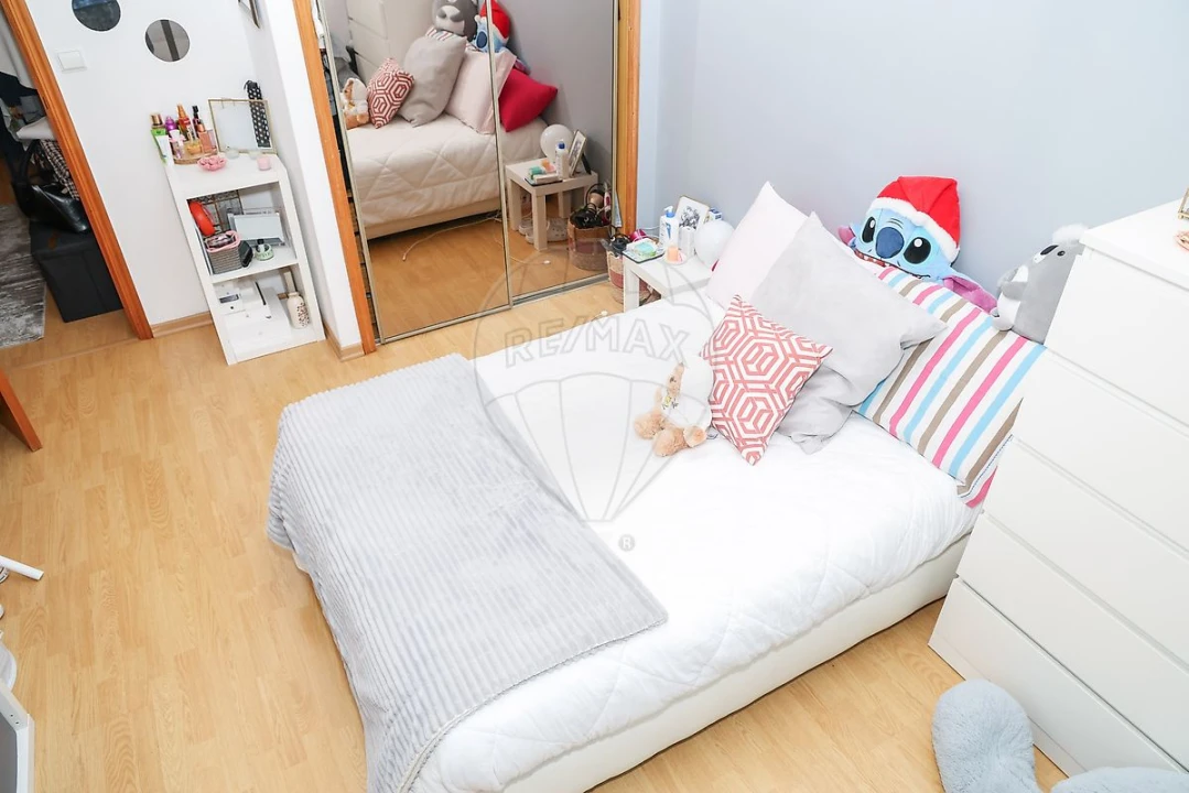 Apartamento T3 para Venda em Carregado e Cadafais Foto 15