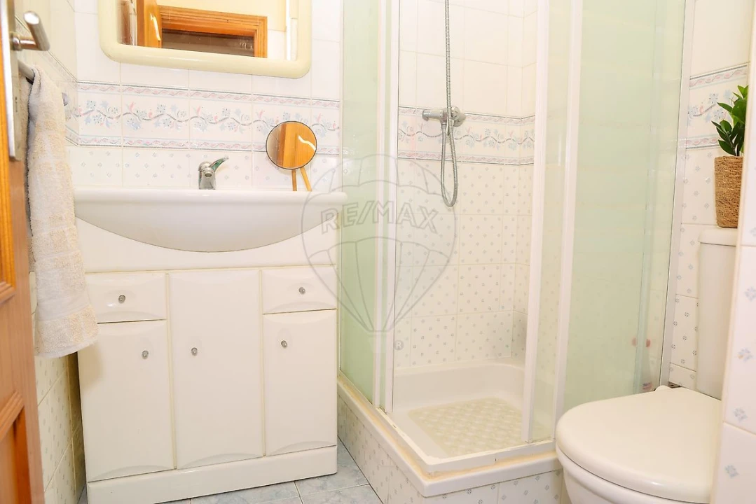 Apartamento T3 para Venda em Carregado e Cadafais Foto 24