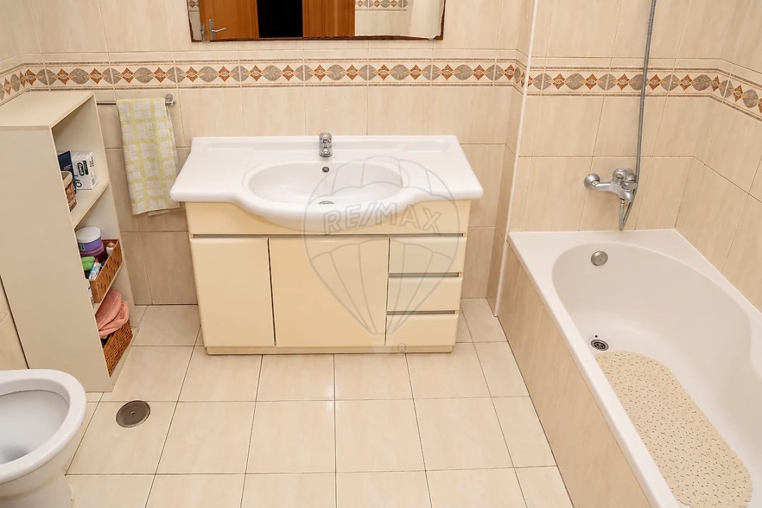 Apartamento T3 para Venda em Carregado e Cadafais Foto 22