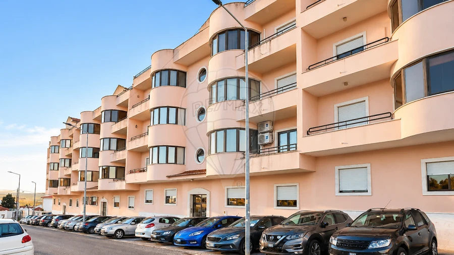 Apartamento T3 para Venda em Carregado e Cadafais