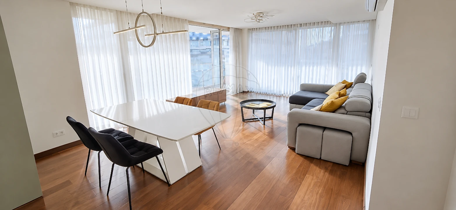 Apartamento T3 para Arrendamento em Glória e Vera Cruz Foto 3