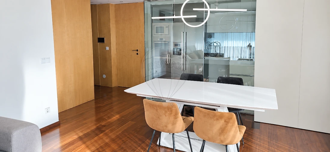 Apartamento T3 para Arrendamento em Glória e Vera Cruz Foto 4