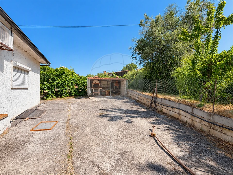 Moradia T3 para Venda em São Pedro Velho Foto 27