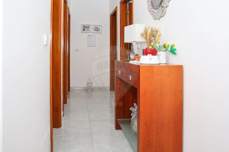 Apartamento T2 para Venda em Cacém e São Marcos Foto 12