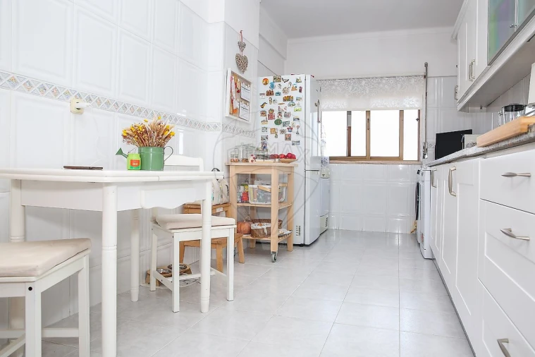 Apartamento T2 para Venda em Cacém e São Marcos Foto 9