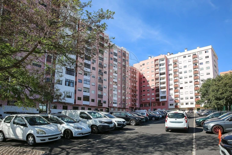 Apartamento T2 para Venda em Cacém e São Marcos Foto 27
