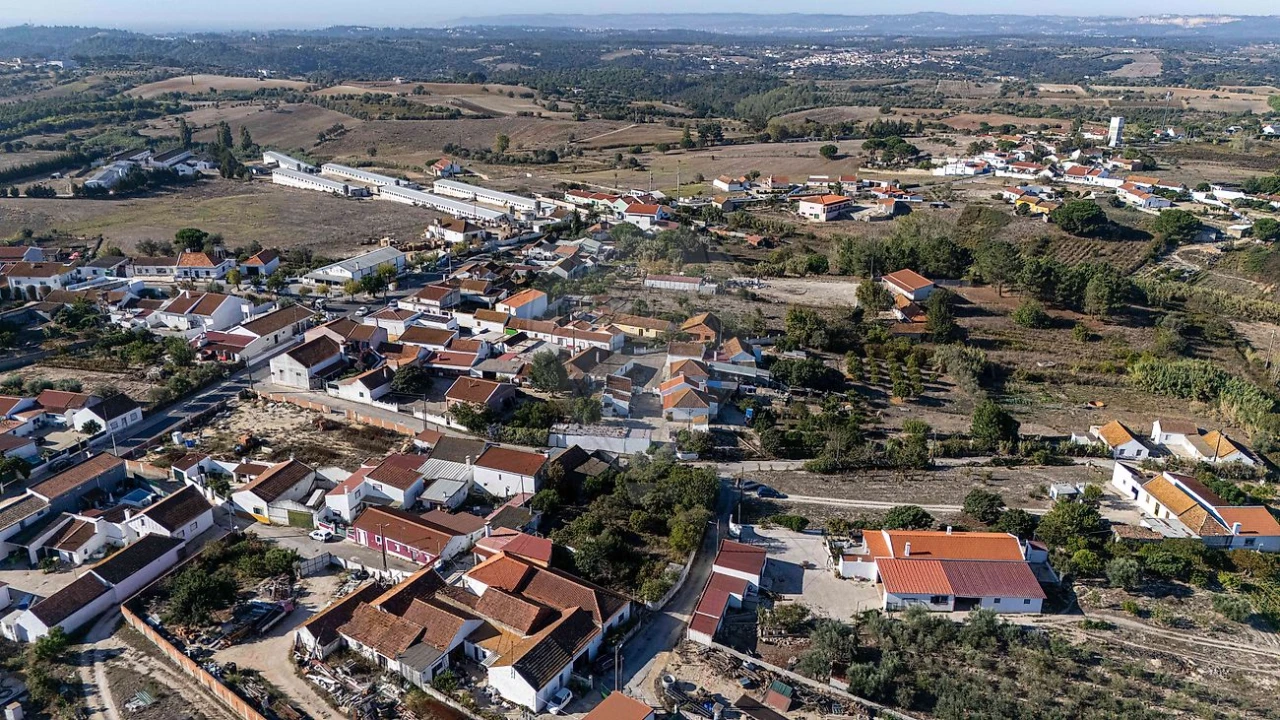 Moradia T2 para Venda em Pontevel Foto 34