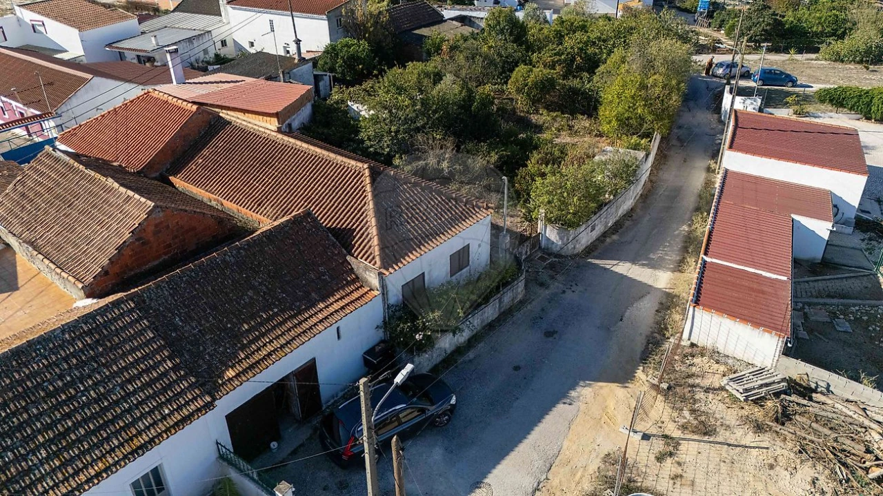 Moradia T2 para Venda em Pontevel Foto 40