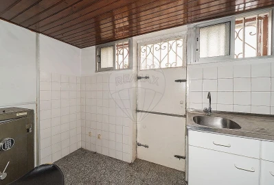 Loja para Venda em Massamá e Monte Abraão