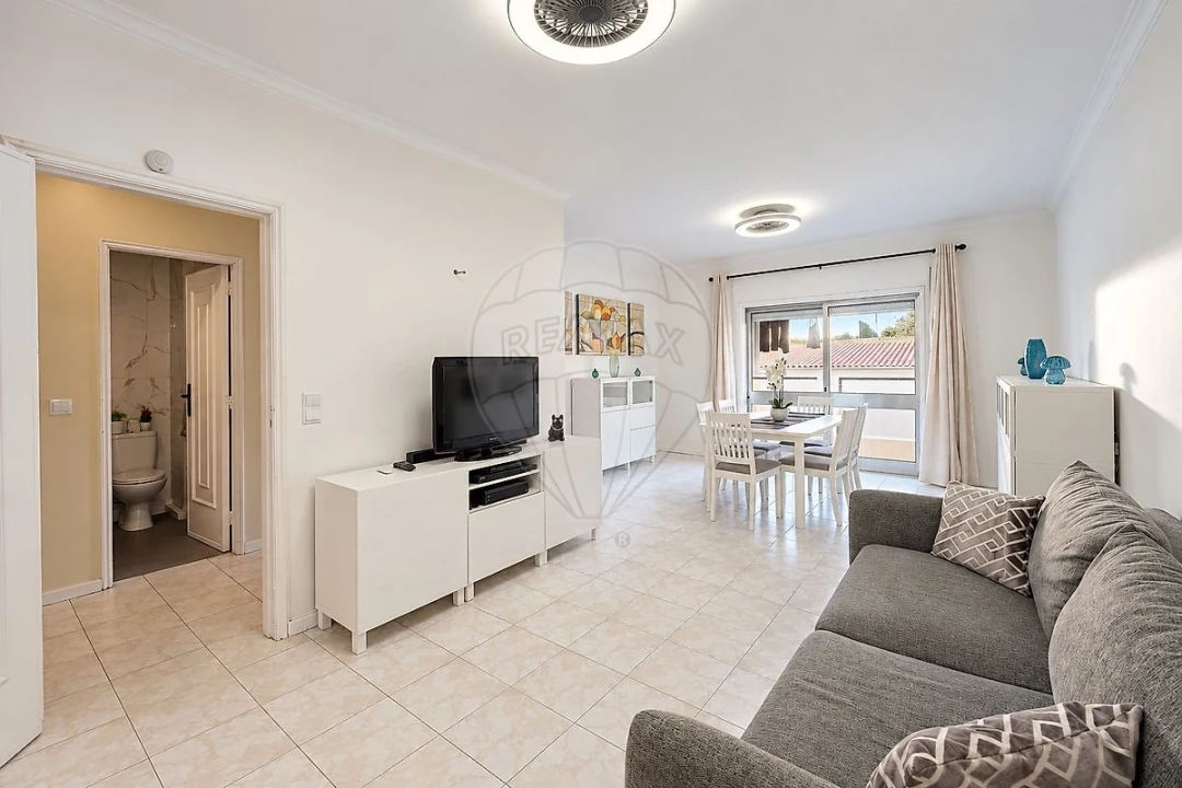 Apartamento T2 para Venda em Cidade da Maia Foto 5