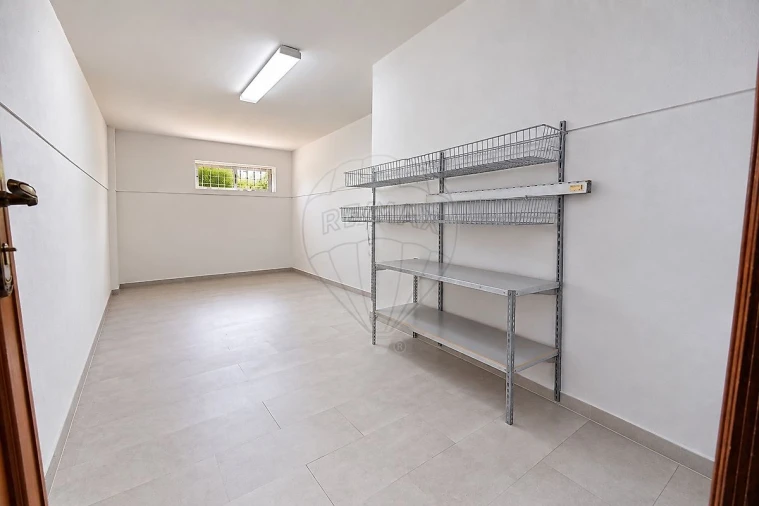 Apartamento T2 para Venda em Cidade da Maia Foto 31
