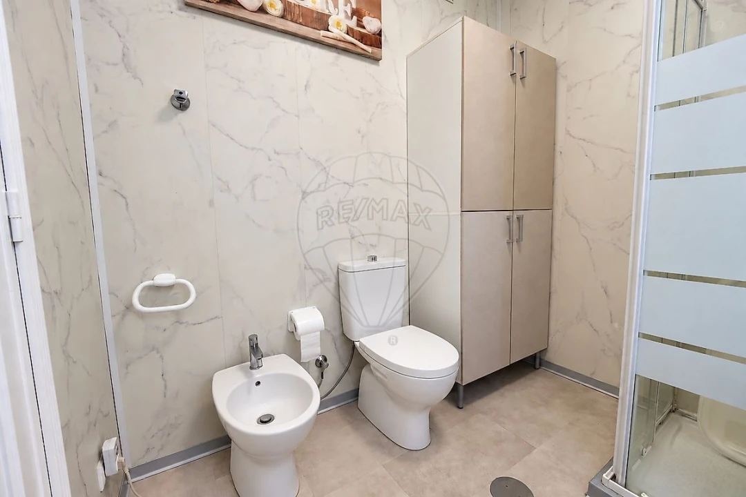 Apartamento T2 para Venda em Cidade da Maia Foto 23