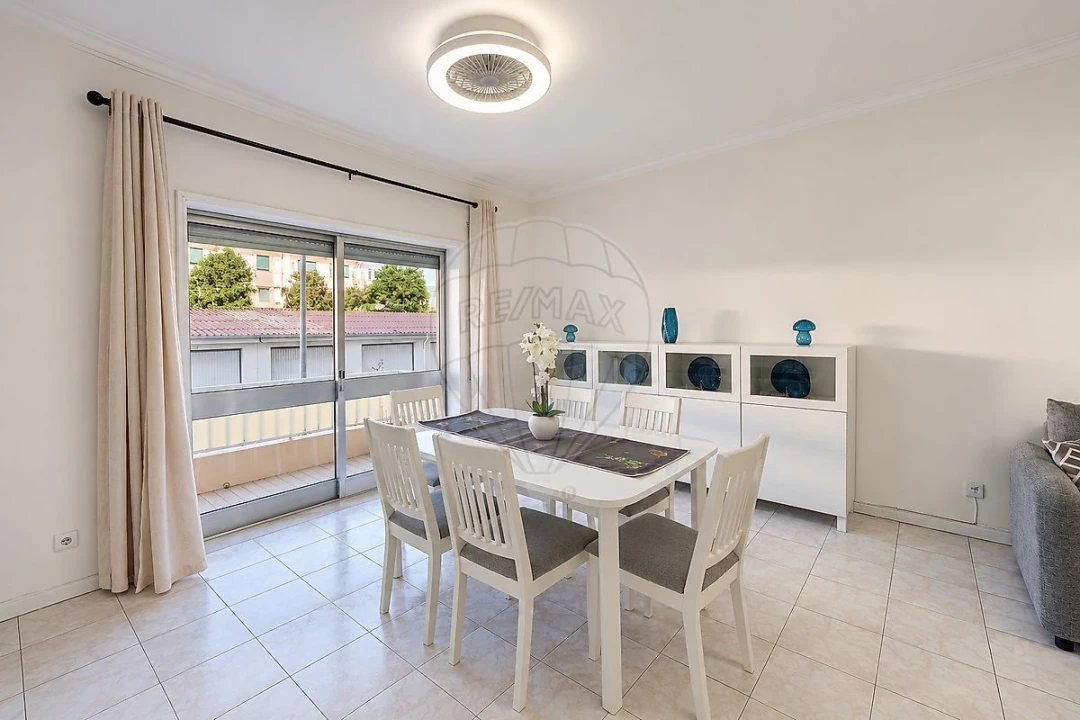 Apartamento T2 para Venda em Cidade da Maia Foto 6